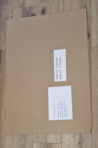 plaques en cartons 79x55cm